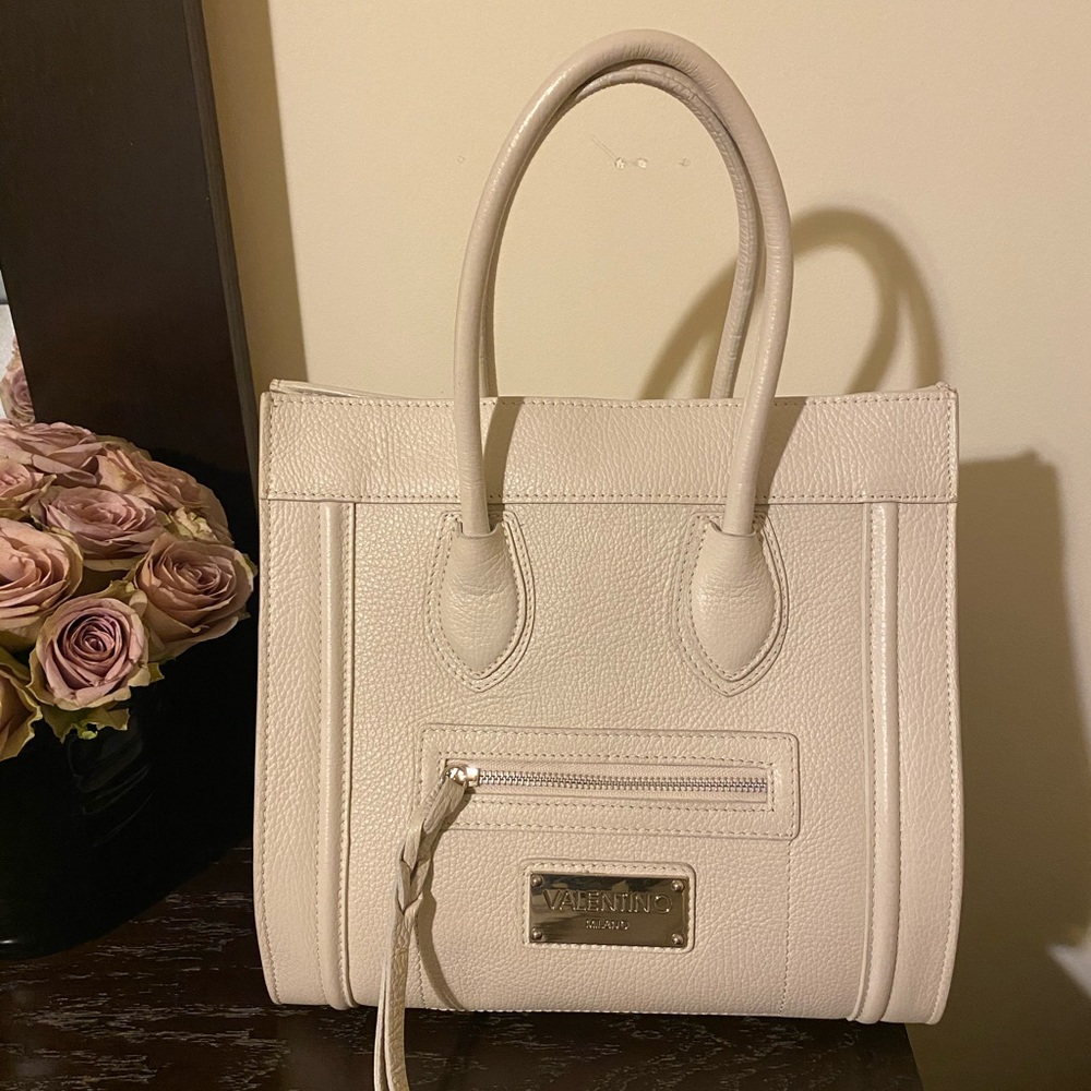 Valentino Cynthia